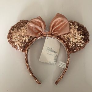 NWT rose gold Minnie/Mickey mouse ears